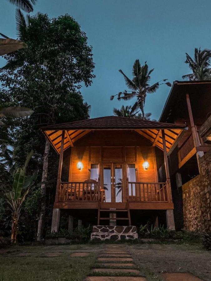 Uma D'Nyuh Homestay Singaraja Dış mekan fotoğraf